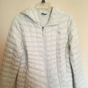 White North Face Jacket size L